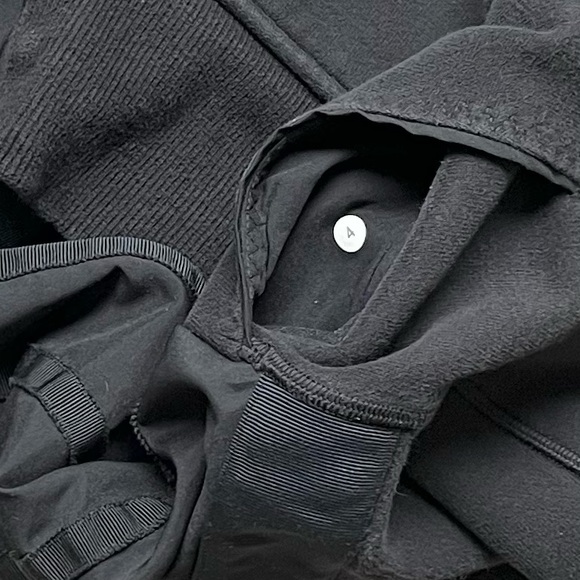 RARE LULULEMON SE Hiver 2013 Ruffled Up Scuba Hoodie - Picture 5 of 9